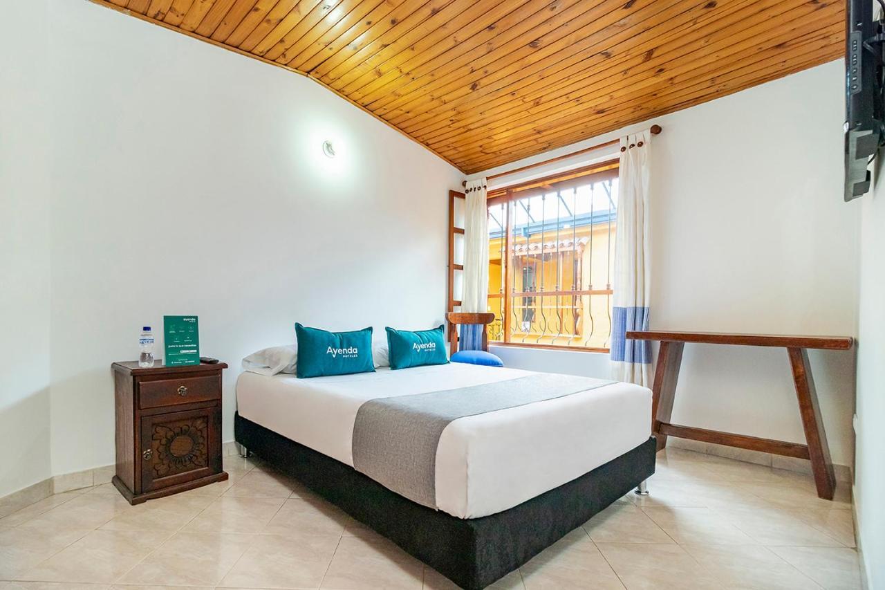 Ayenda Hotel Casona Santa Rosa Chía エクステリア 写真
