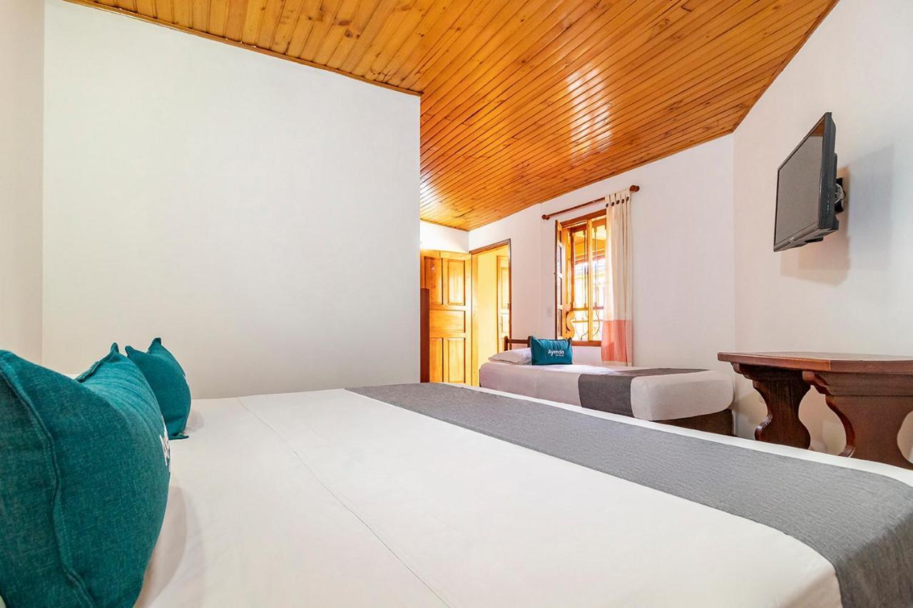 Ayenda Hotel Casona Santa Rosa Chía エクステリア 写真